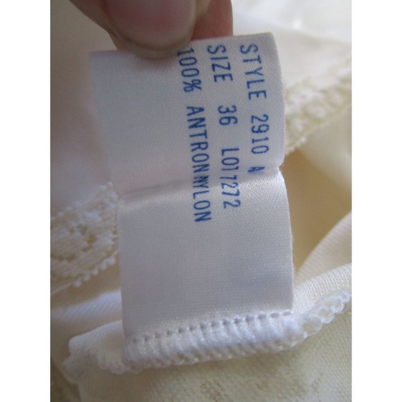 Vintage Wonder Maid Non Cling Full Slip Ivory Lined Lace Trim Sz 36  USA Made - Picture 12 of 12